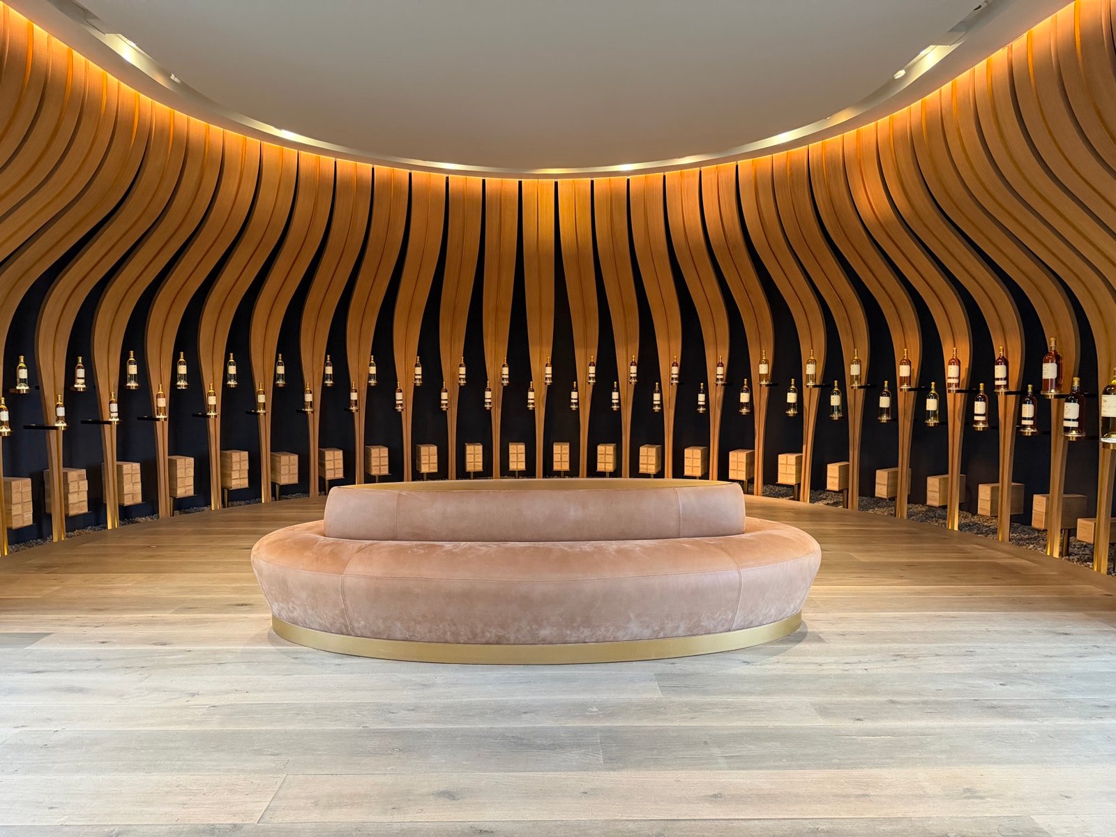 The round tasting room of a Sauternes château