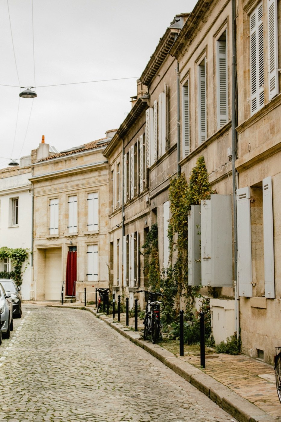 A quiet stone street in Bordeaux